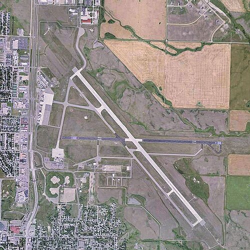 Minot International Airport (MOT)