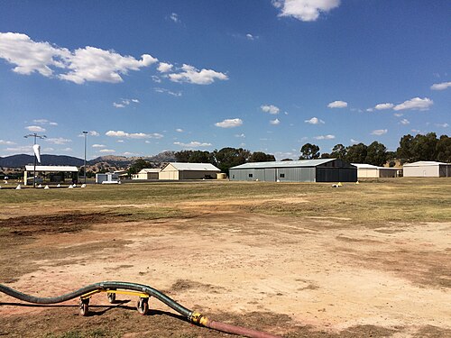 Tumut Airport (TUM)