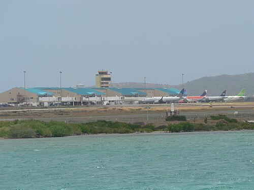 Queen Beatrix International Airport (AUA)