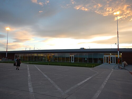 Canadian Rockies International Airport (YXC)