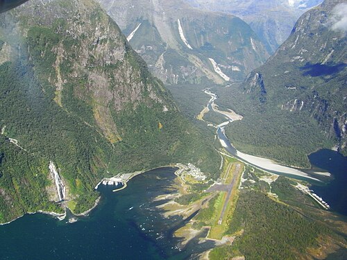 Milford Sound Airport (MFN)