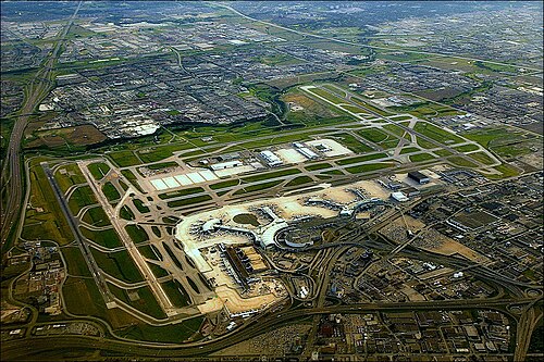 Toronto Pearson International Airport (YYZ)