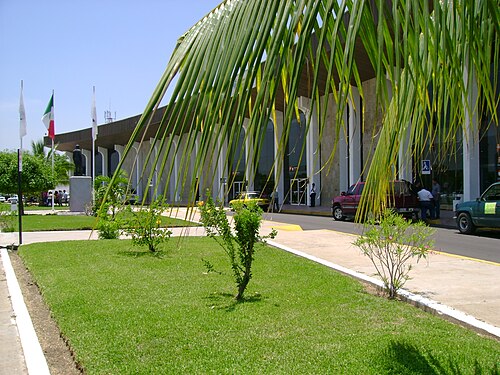 Playa de Oro International Airport (ZLO)