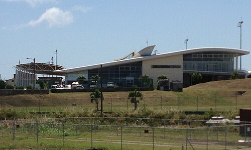 Robert L. Bradshaw International Airport (SKB)