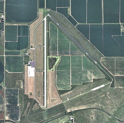 Ainsworth Regional Airport (ANW)