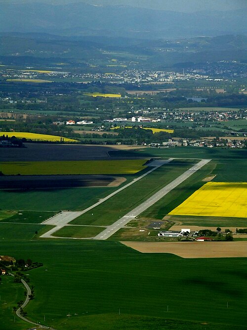 Mnichovo Hradiště Airport (HRA)