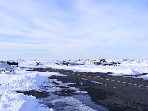 Montreal Metropolitan Airport (YHU)