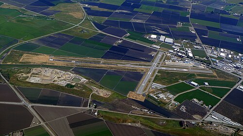 Hollister Municipal Airport (HLI)