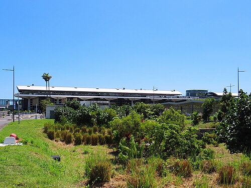 Roland Garros Airport (RUN)