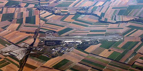 Châlons Vatry Airport (XCR)