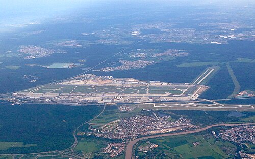 Frankfurt Airport (FRA)