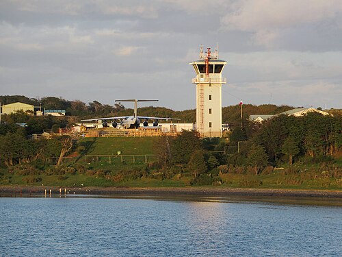Guardiamarina Zañartu Airport (WPU)