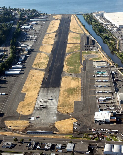 Renton Municipal Airport (RNT)