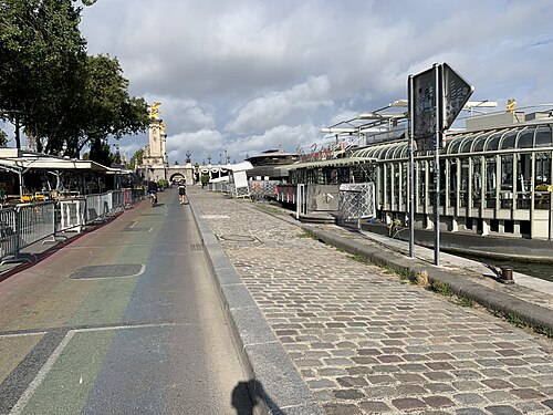 port des Invalides