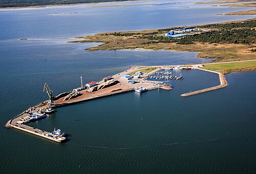 Roomassaare harbour