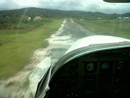 Kamarang Airport (KAR)