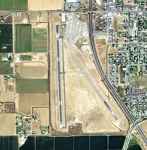 Willows-Glenn County Airport (WLW)
