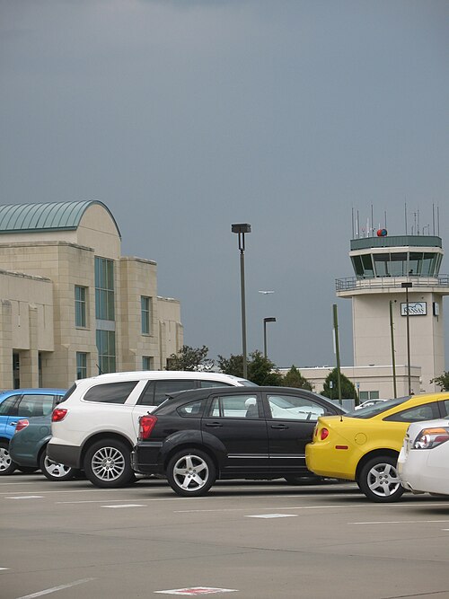 Manhattan Regional Airport (MHK)