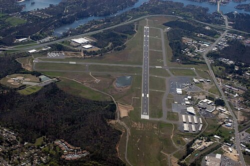 Memorial Field Airport (HOT)
