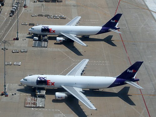 Memphis International Airport (MEM)