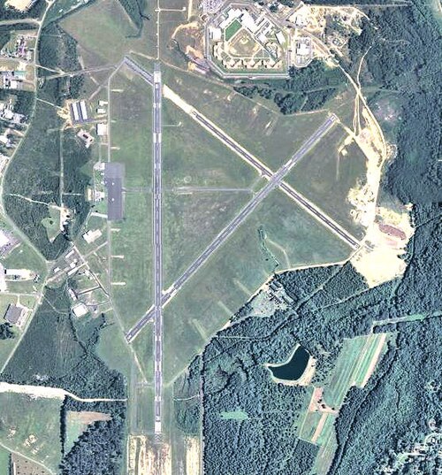 Waycross-Ware County Airport (AYS)