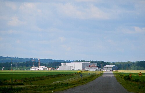 Earlton (Timiskaming Regional) Airport (YXR)