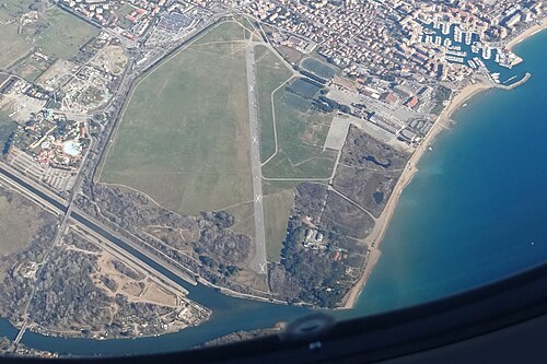 Frejus Airport (FRJ)