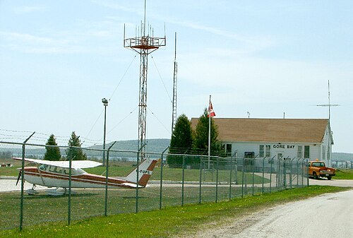 Gore Bay-Manitoulin Airport (YZE)