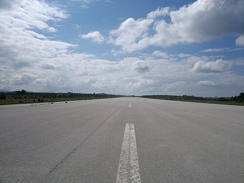 Ponikve Airport (UZC)