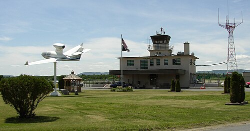 Floyd Bennett Memorial Airport (GFL)