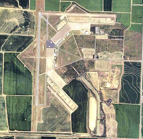 Stuttgart Municipal Airport (SGT)