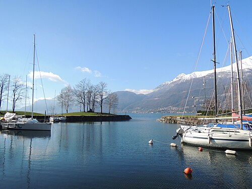 public harbour in Santa Cecilia
