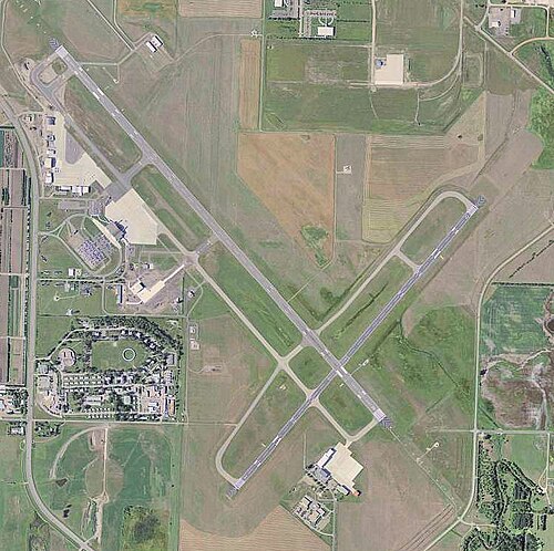 Bismarck Municipal Airport (BIS)