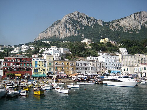 Capri Port