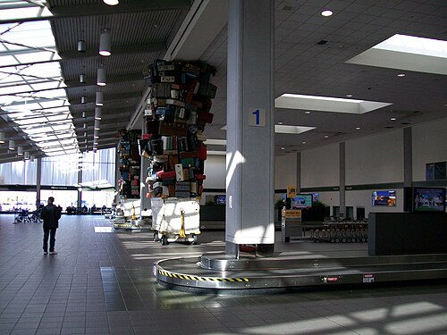 Sacramento International Airport (SMF)