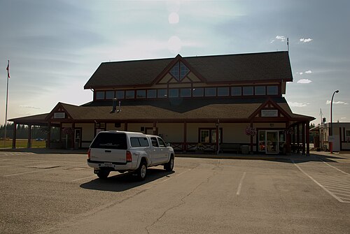 Quesnel Airport (YQZ)