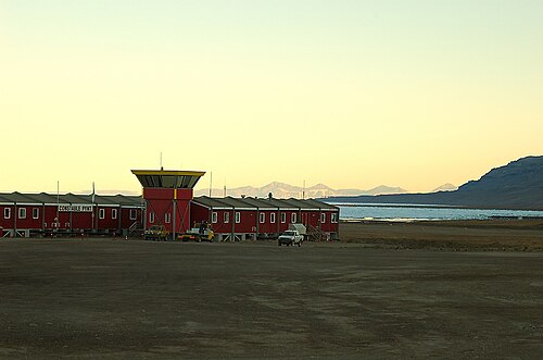 Nerlerit Inaat Airport (CNP)