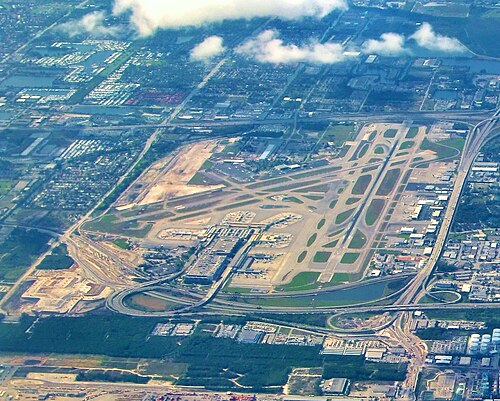 Fort Lauderdale–Hollywood (FLL)