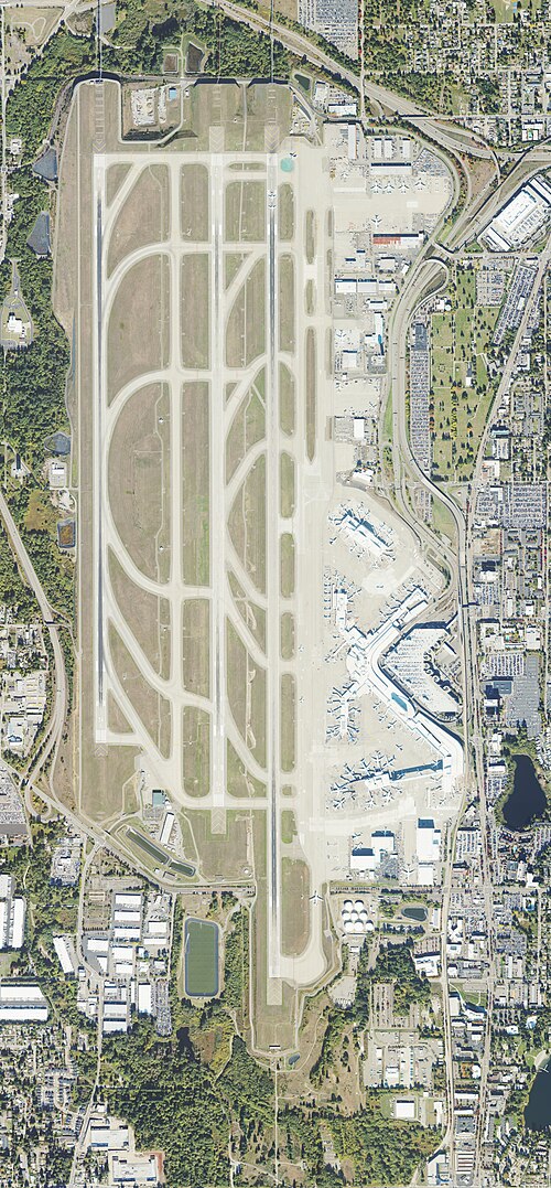 Seattle–Tacoma International Airport (SEA)