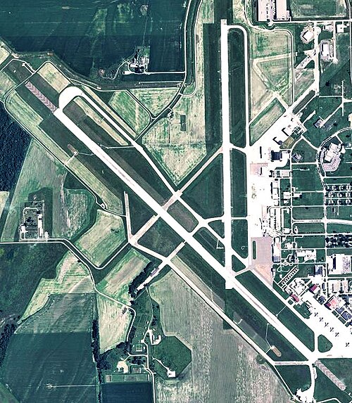 Sioux Gateway Airport (SUX)