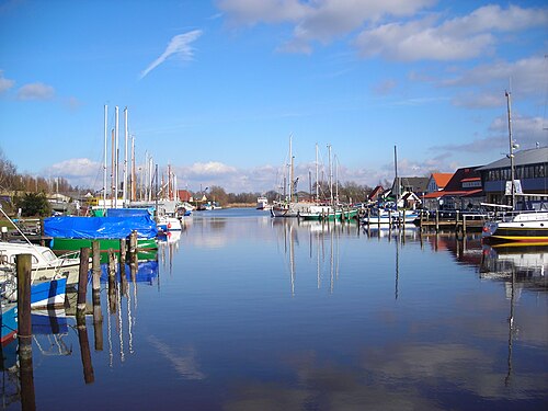 Varel habour