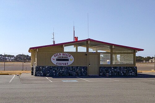 Gold Beach Municipal Airport (GOL)