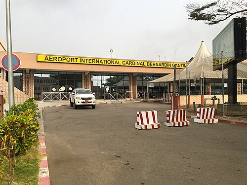 Cadjehoun Airport (COO)