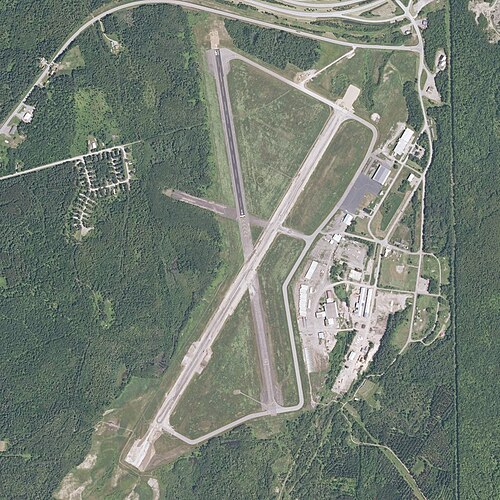 Houlton International Airport (HUL)