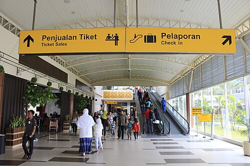 Sultan Syarif Kasim II International Airport (PKU)
