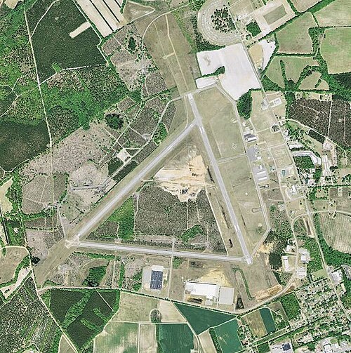 Barnwell Regional Airport (BNL)