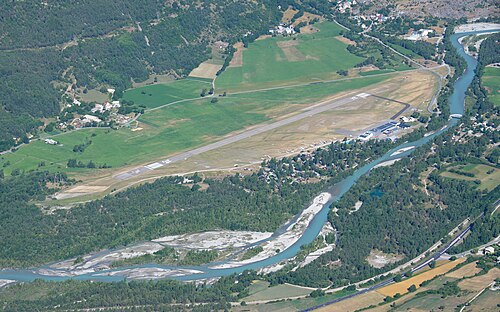 Mont-Dauphin - Saint-Crépin airfield (SCP)