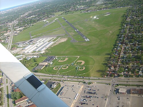 Lawrence J. Timmerman Airport (MWC)