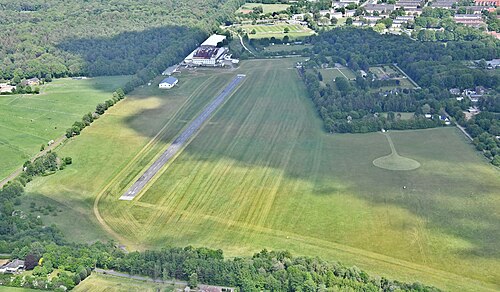 Neumünster airfield (EUM)