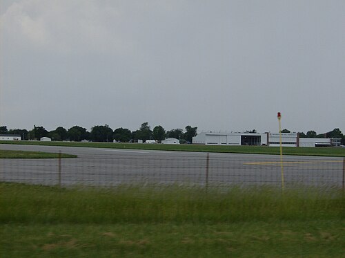 Findlay Airport (FDY)